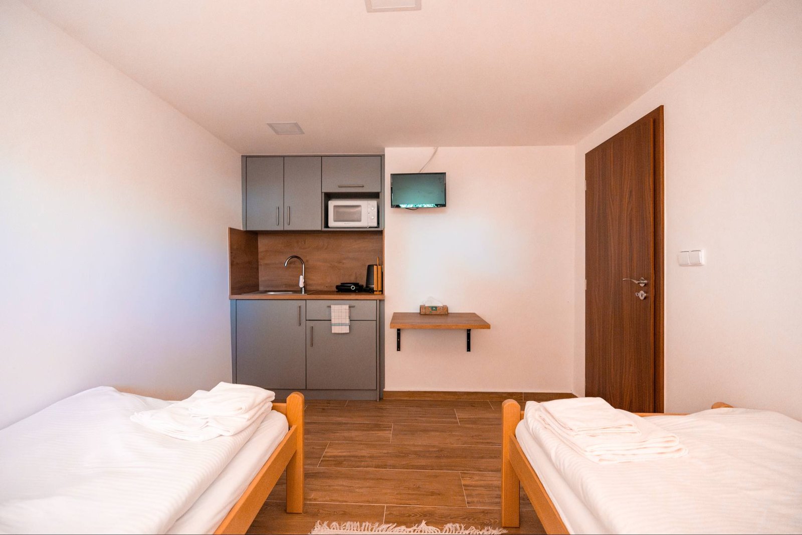 att.4lolDrOyV8-9Jy9bmbX75dlCd2gCjcYnGQzrdNEX-VU 2